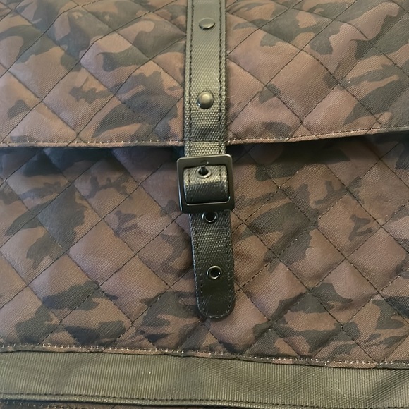 Hex Backpack/Laptop Carrier. Brown and Black Quilted Canvas Camo print. - Picture 5 of 9